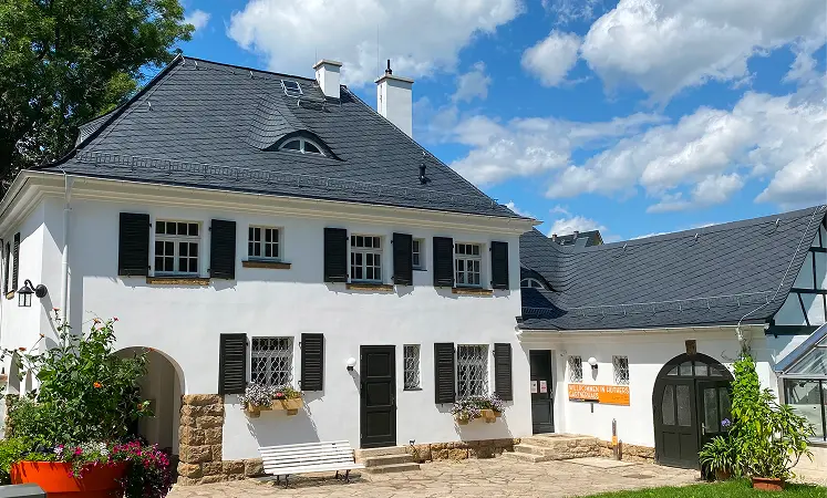 Maspana Slate: Applications for Roofing